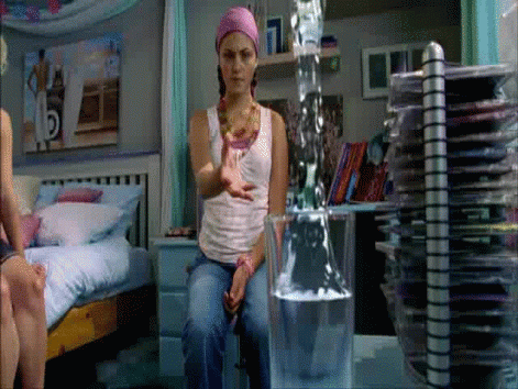 cleo-s-power-h2o-just-add-water-2411263-640-480.gif